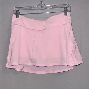 Lululemon size 6 NWOT pink skirt